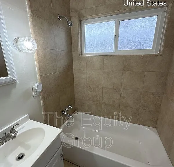 922 W Goshen Ave #A — Photo 13