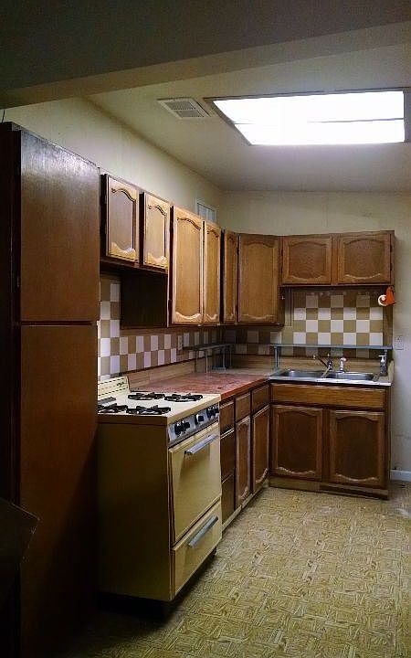 2nd image of 5801 E 36th St