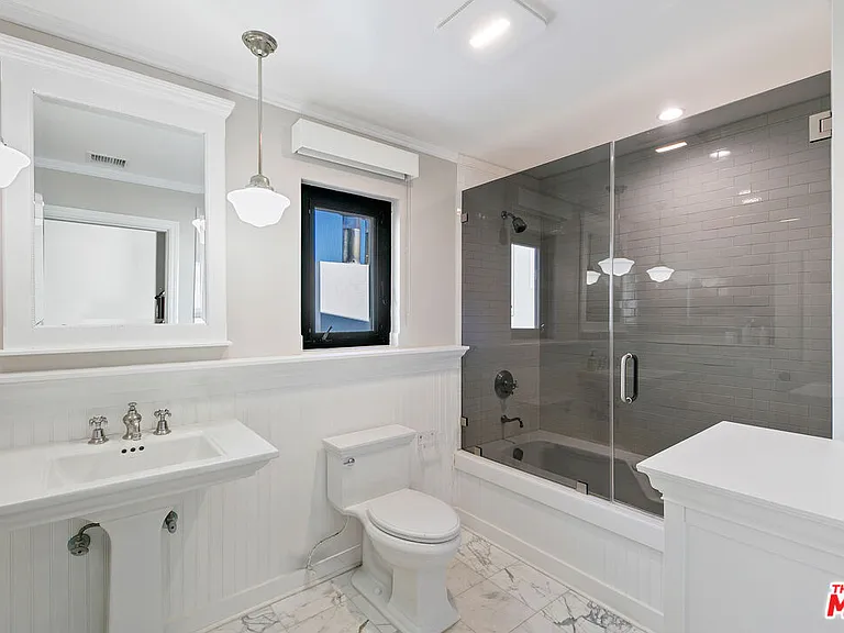 25216 Malibu Rd — Photo 15