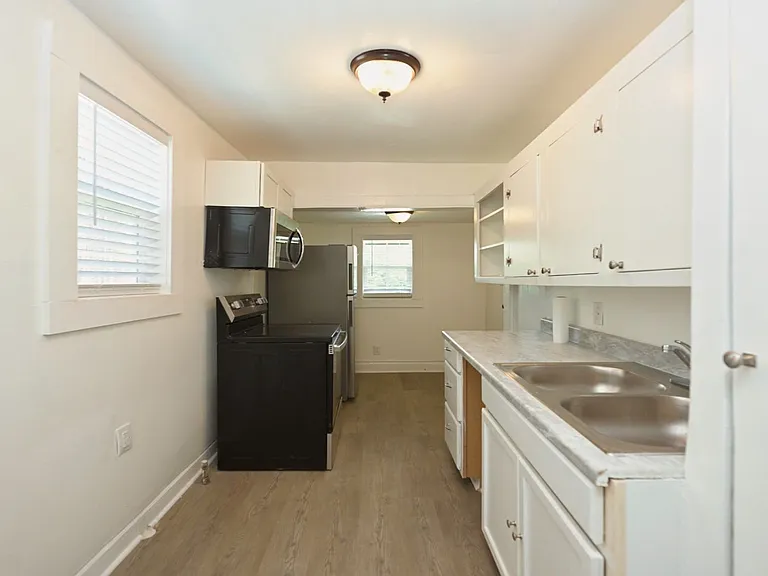 1406 Jefferson St #B — Photo 18