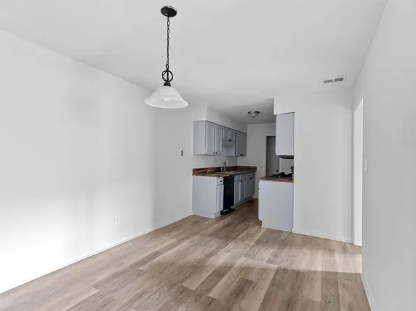 910 Chapel Creek Dr #1, Birmingham, AL 35226