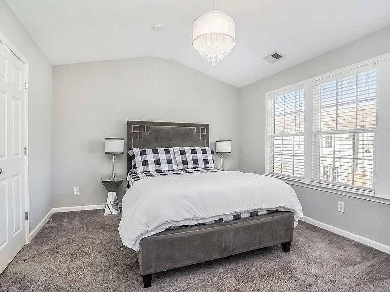 10428 Winslet Dr — Photo 14