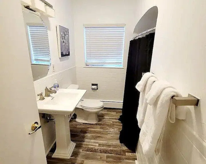 2114 W Colorado Ave — Photo 13