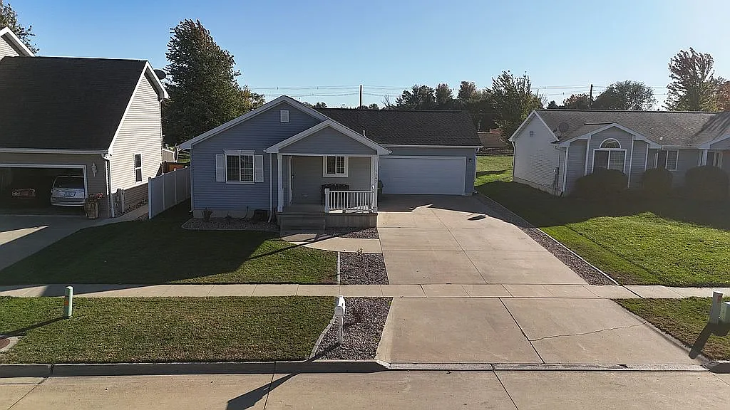 1505 Robertson Rd photo 1