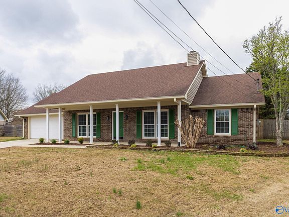 3rd image of 123 Tobacco Rd