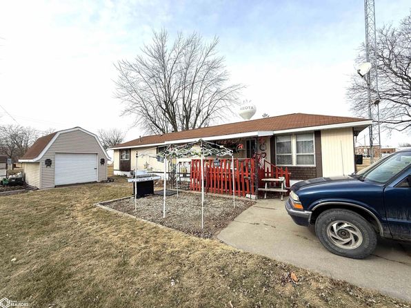 210 S Fulton St, Keota, IA 52248