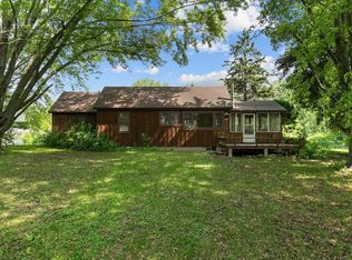 8950 Pine Ln, Fremont, WI 54940