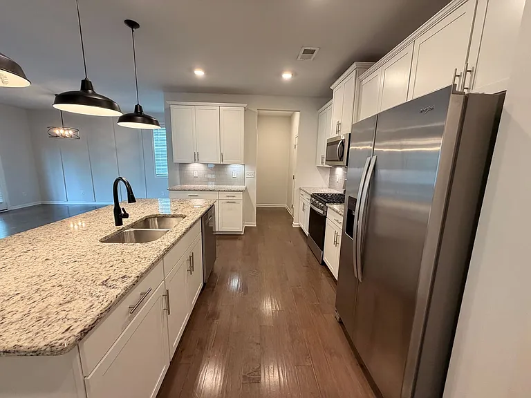 1103 Black Oak Dr — Photo 5
