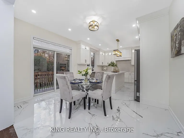 52 Haverstock Cres — Photo 13