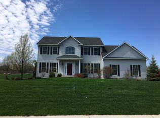 4845 Copperfield Rd, Syracuse, NY 13215