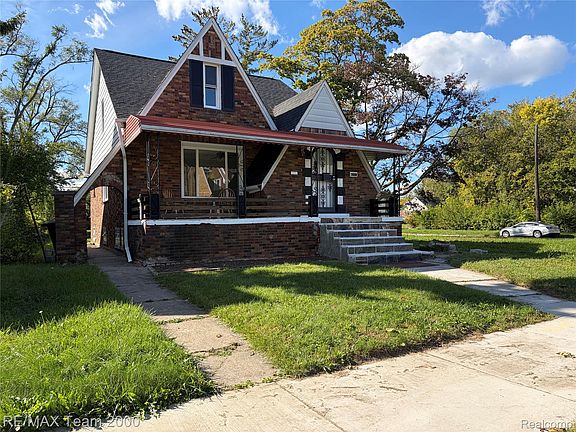 3rd image of 8973 Birwood St