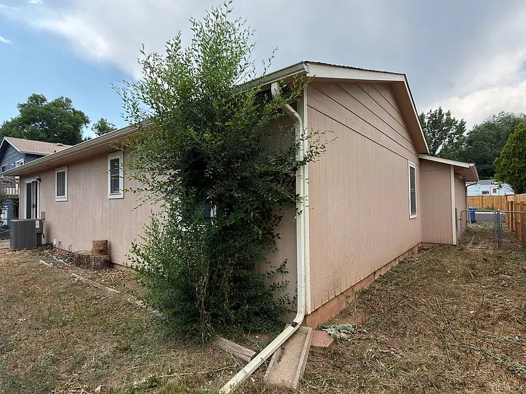 1506 Wildwood Ct — Photo 17