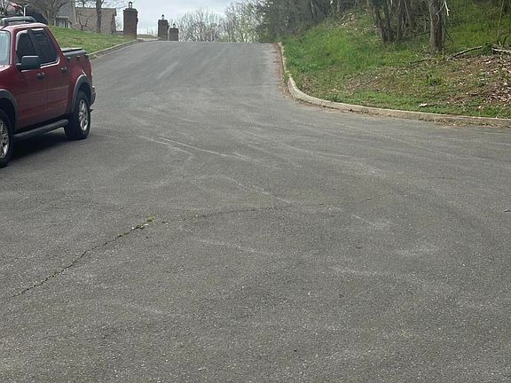 5th image of Mountain Grove Ln