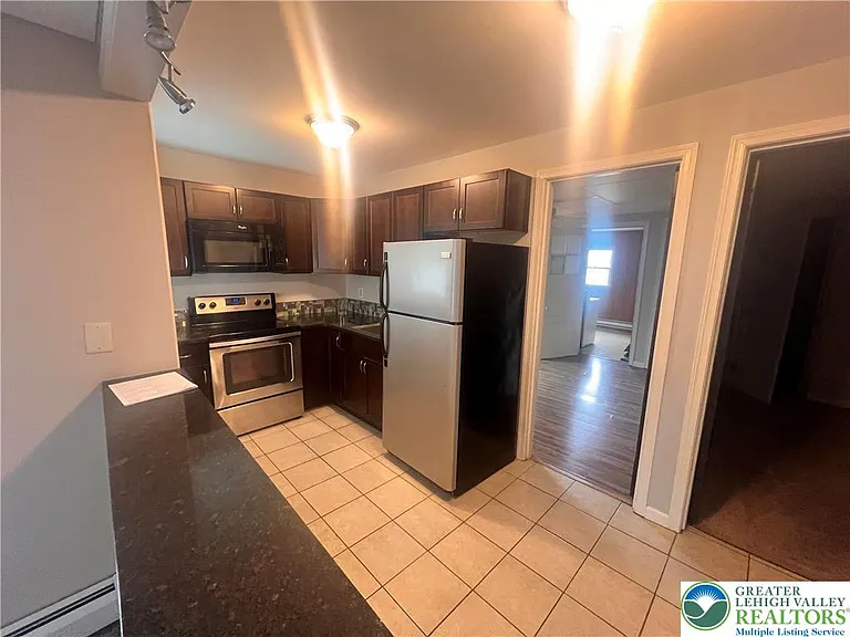 402 Prospect Ave #W3 — Photo 2