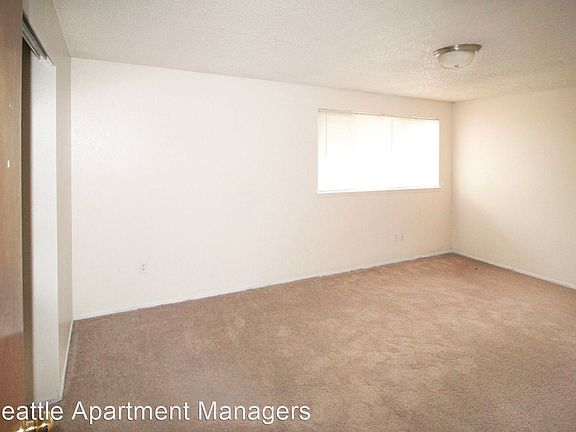 5th image of 9120 Lawndale Ave SW #A-17