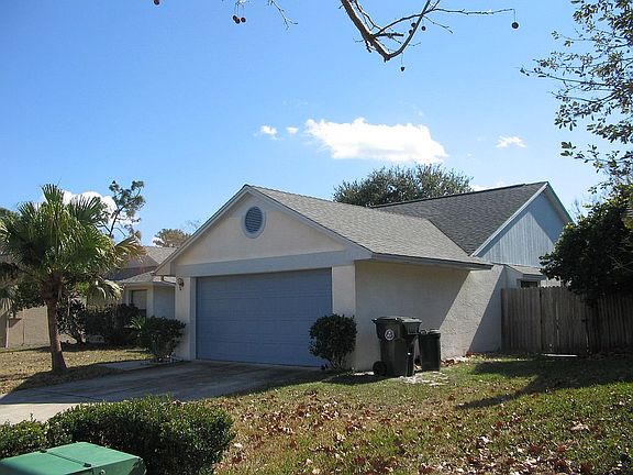 4th image of 1016 Weaver Dr