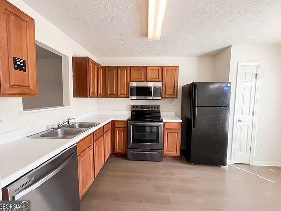 2nd image of 4041 Browne Ct