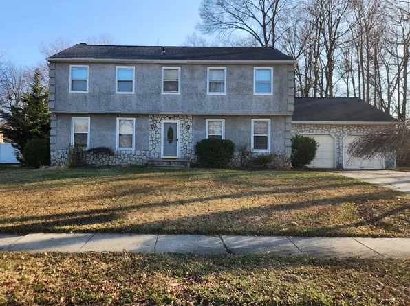 4 Oriole Dr, Voorhees, NJ 08043
