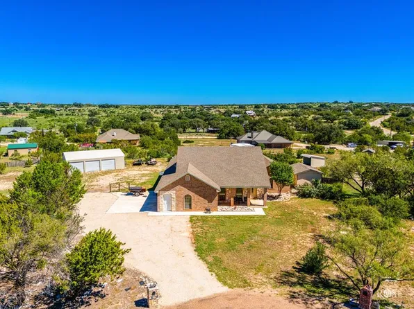 3022 Venado Ct, Christoval, TX 76935