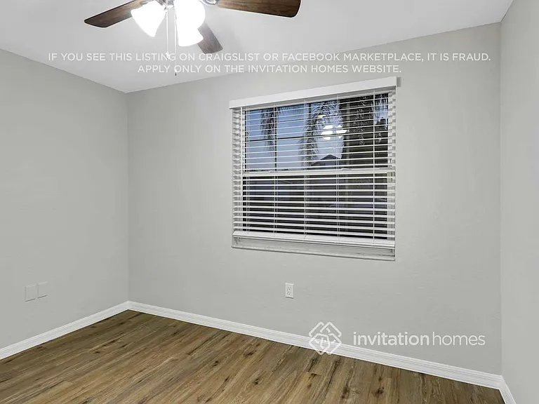 431 Floridana Dr — Photo 17