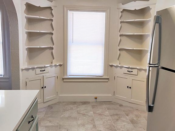 4th image of 4224 Prescott Ave APT 2