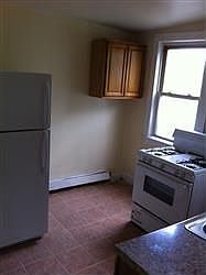 1st image of 7 Myrtle St #2
