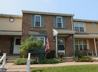 1146 Hedgerow Ln, Harrisburg, PA 17111