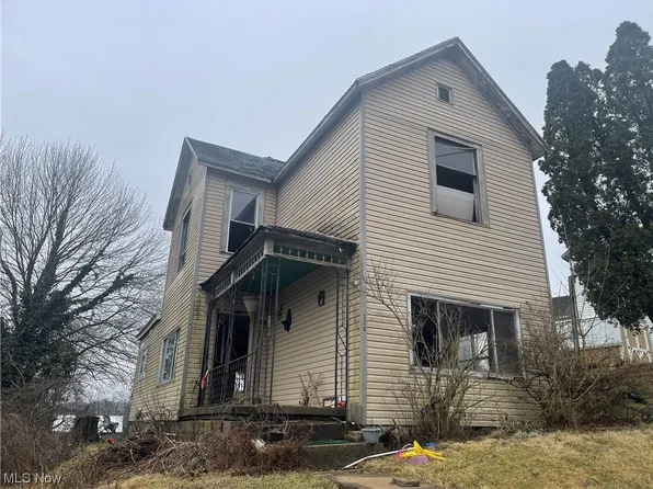 729 S 8th St, Cambridge, OH 43725