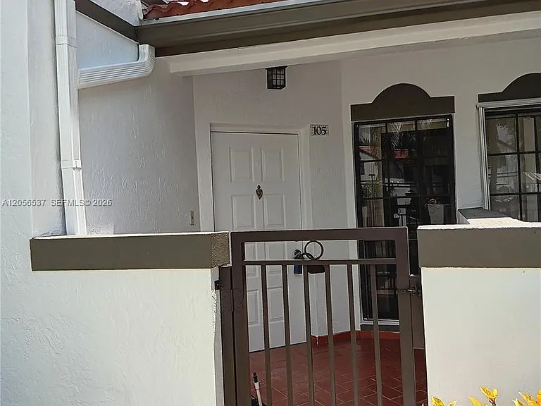 401 SW 158th Ter #105 — Photo 2