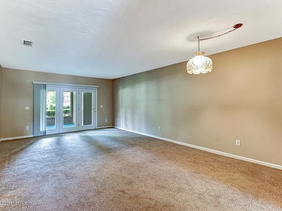 Spacious Living/Dining Area