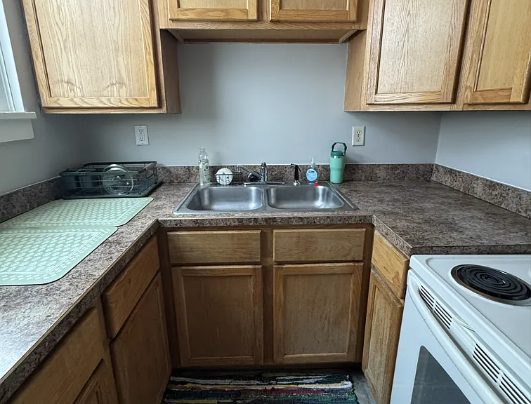 2910 Dudley St #6 — Photo 5