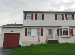 275 Parkterrace Ct, Bath, PA 18014