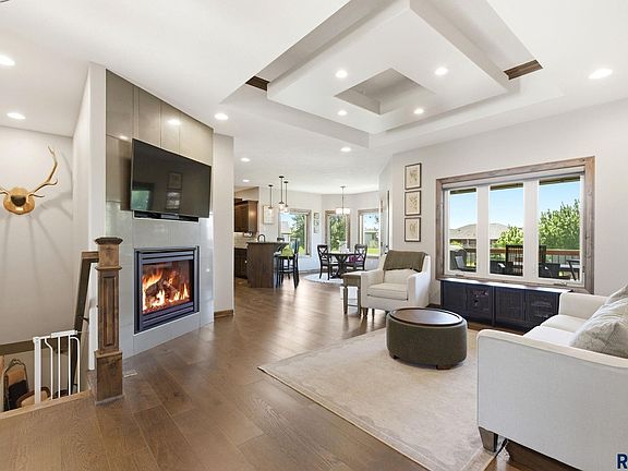 4th image of 2405 S Durango Cir
