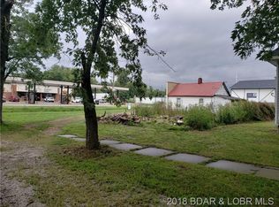 305 S Spruce St, Eldon, MO 65026