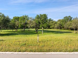 7 Morning Dew Dr, Round Mountain, TX 78663