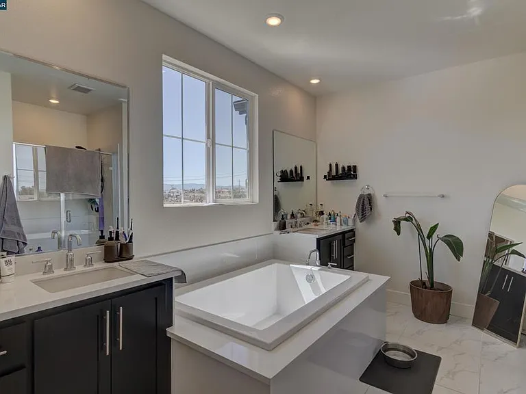 281 Cinnabar Way — Photo 17