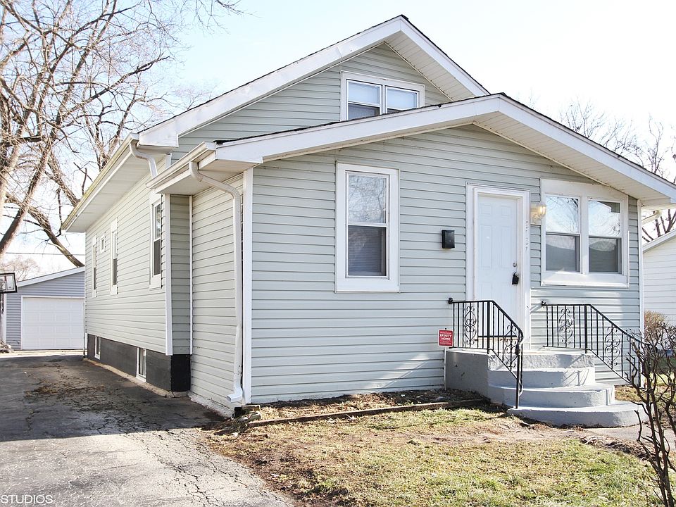 1st image of 2107 Hervey Ave