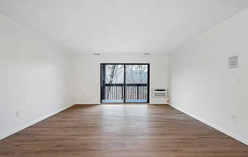 2 bed, 2.0 bath, 731 sqft, $1,795 — Photo 4