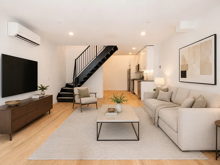 185 Chauncey St #1F — Photo 1