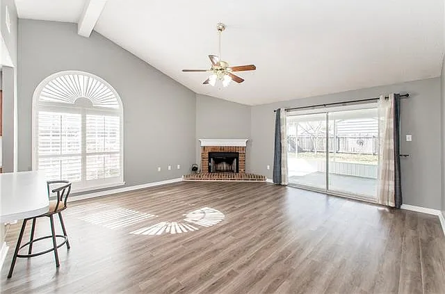119 Larchwood Dr — Photo 10