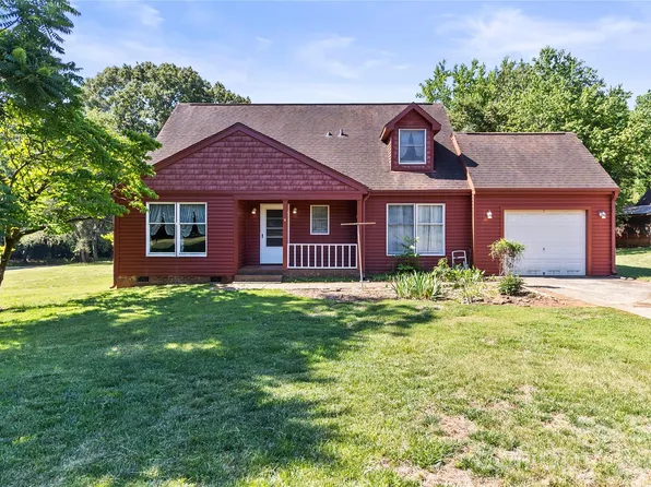 7101 Rock Island Rd, Charlotte, NC 28278