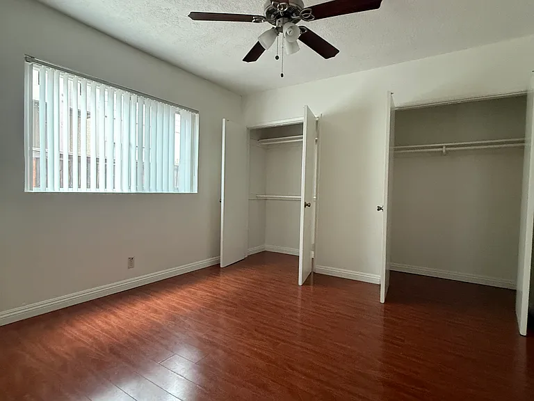 400 S Marengo Ave #4 — Photo 8