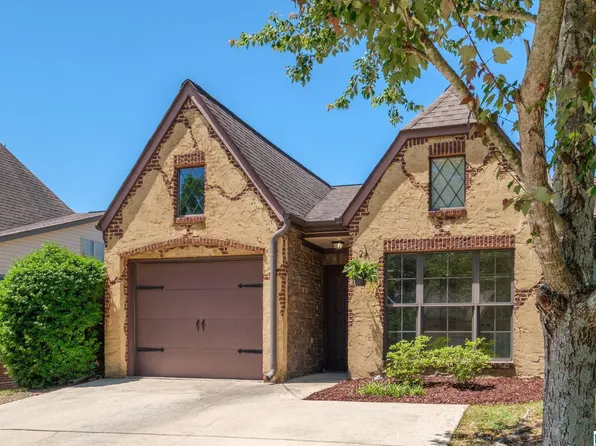 2493 Ridgemont Dr, Birmingham, AL 35244