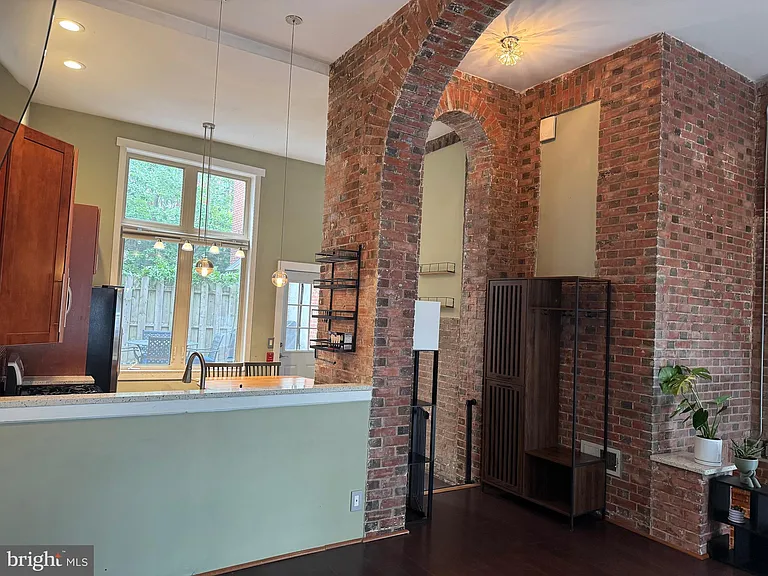 2200 Pine St #112 — Photo 5