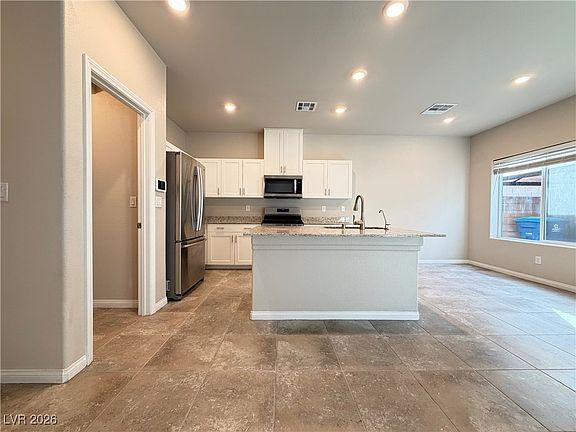 3rd image of 10877 El Camino Rd
