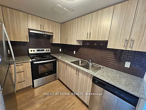 275B Larch St #107 — Photo 8