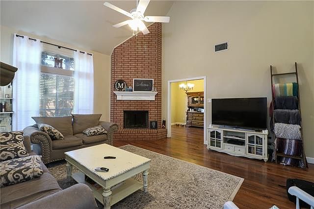 1st image of 648 Parkridge Blvd