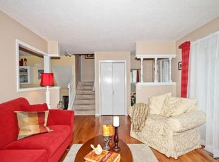 11 Birch Ln S, Fargo, ND 58103