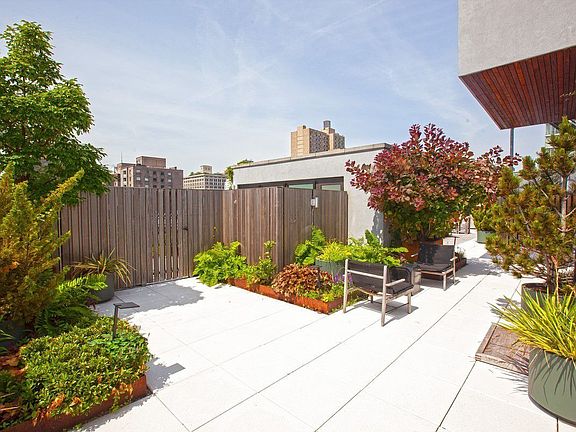 5th image of 211 E 13th St #3J