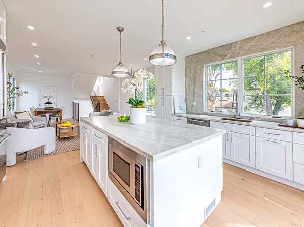 3803 Berryman Ave, Los Angeles, CA 90066